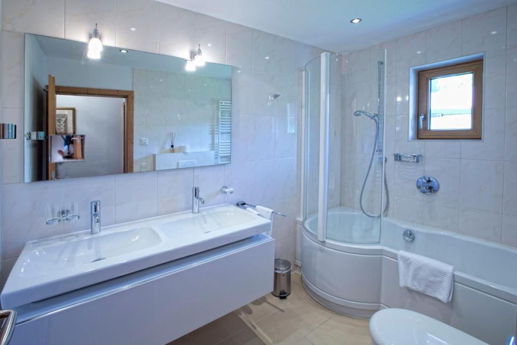Landhaus Kitzhorn Kitzbühel Zimmer foto